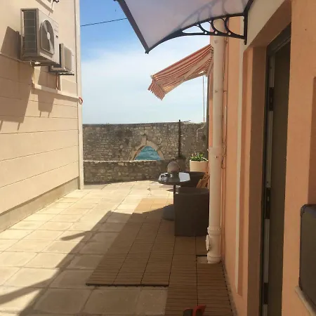 Apartment Oblo